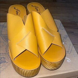 🤩final price  Free People kora platform clog size 38
